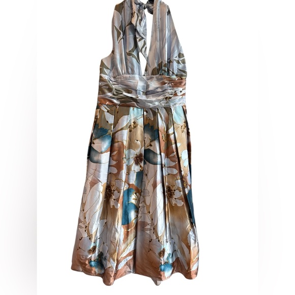 ADRIANNA PAPELL 100% SILK HALTER KNEE LENGTH DRESS - Picture 3 of 8